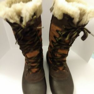 Merrell Women's 8.5 Winterbelle Peak Brown Boots